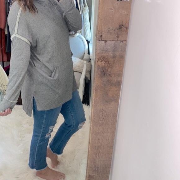We the Free grey top size medium - Picture 2 of 7